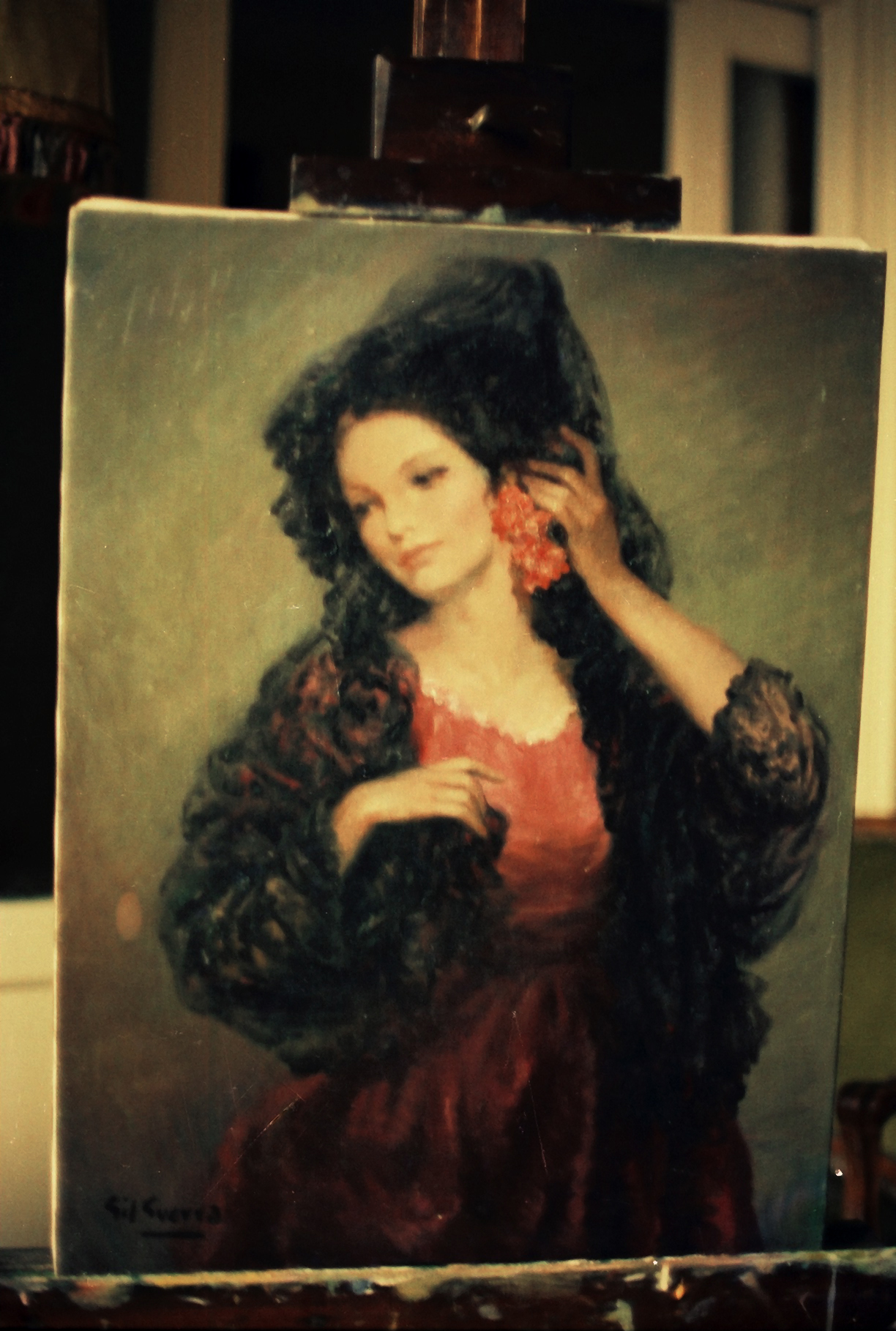 La mujer de rosa