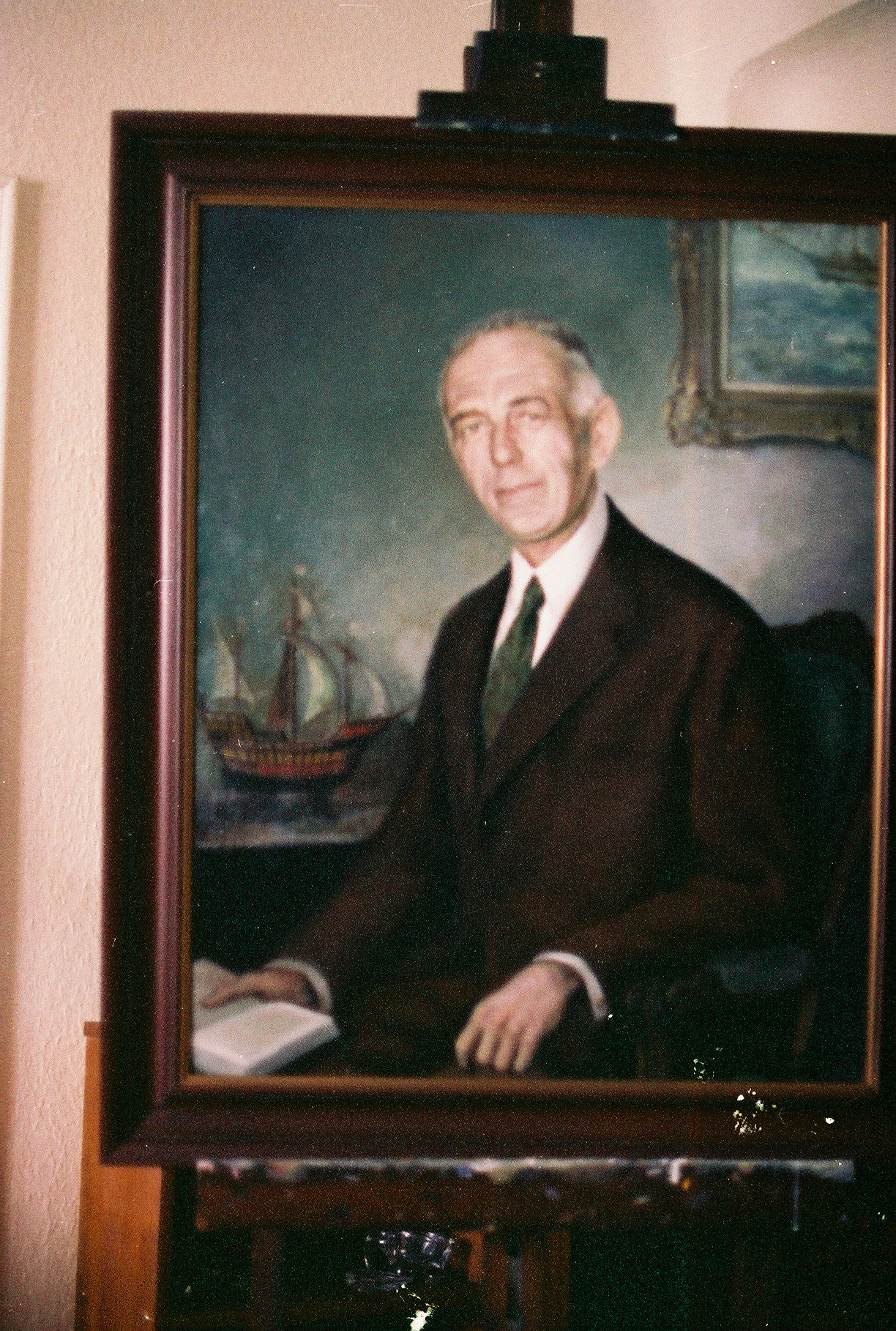 Retrato de caballero en traje